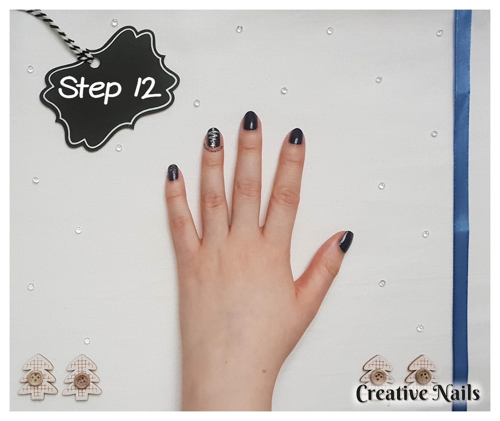 christmas tree nail art