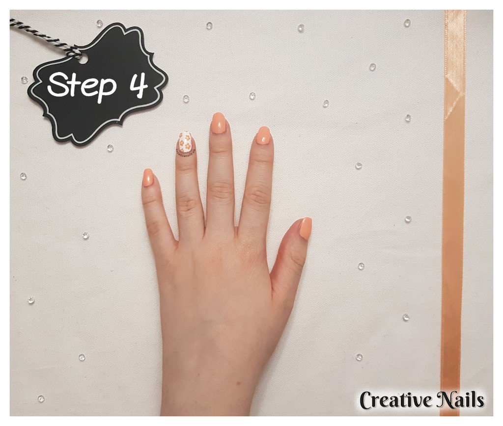 floral nails