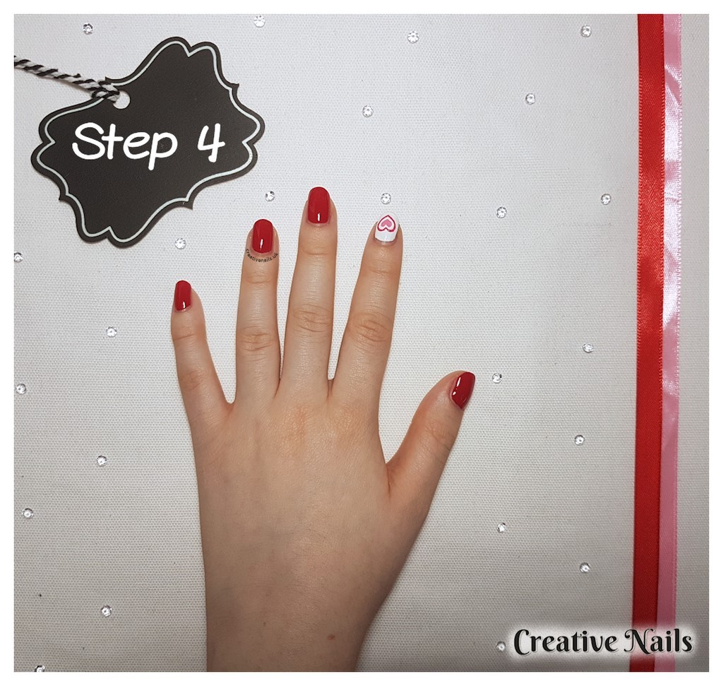 heart nail art