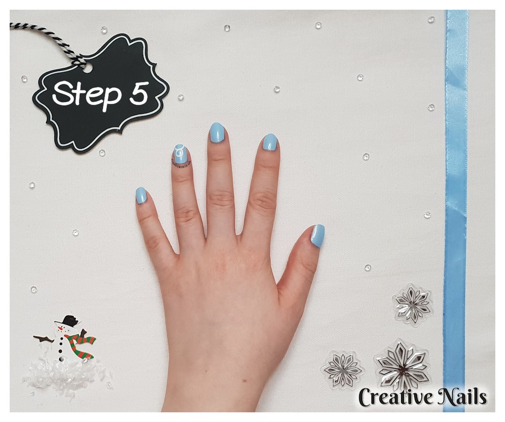 easy christmas nail art