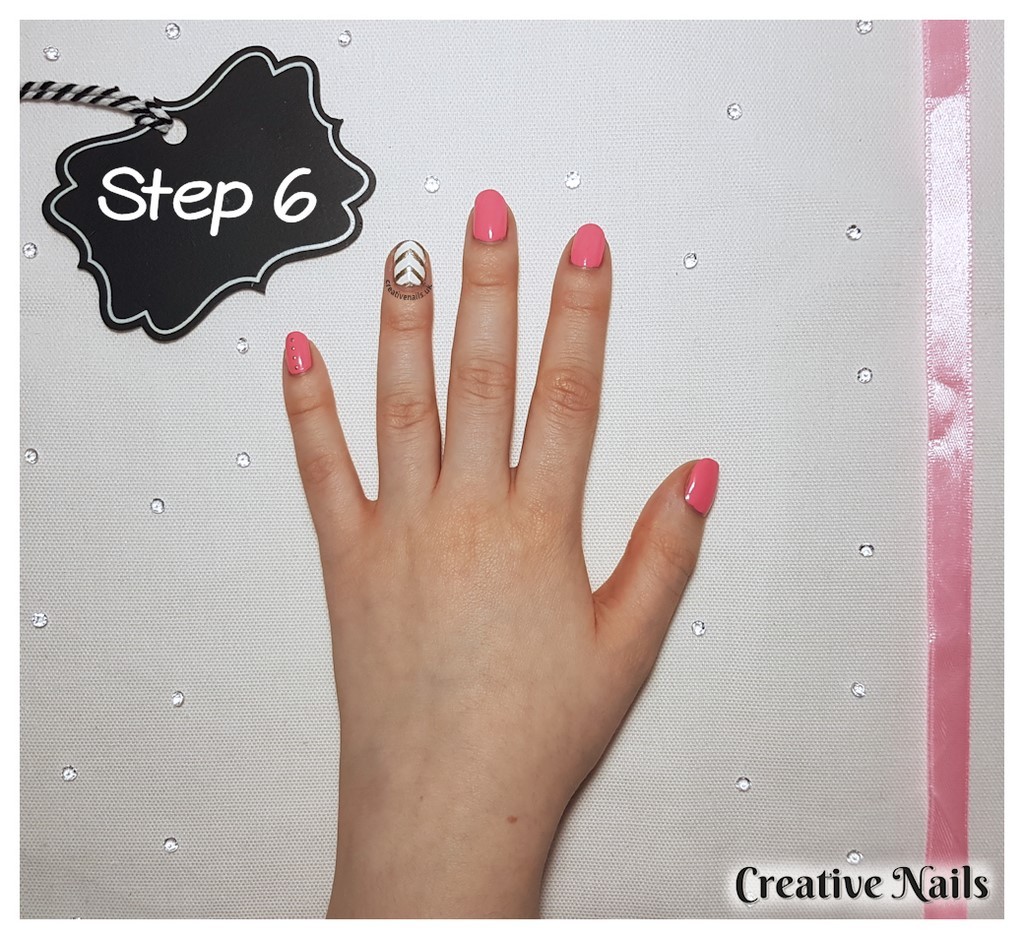 dot nail designs