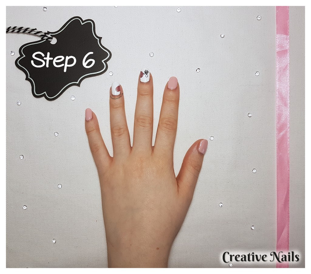 heart nail art