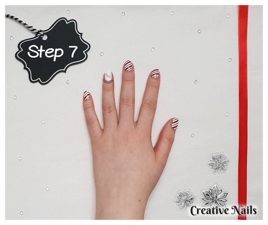 candy cane fingernails