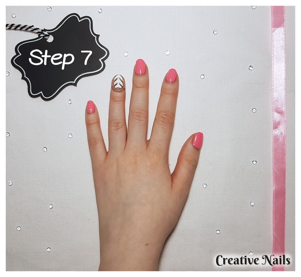 polka dot nails