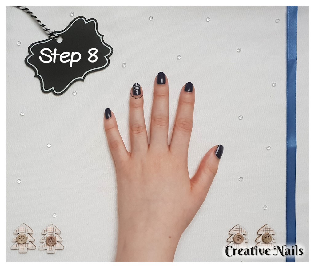 xmas tree nail art