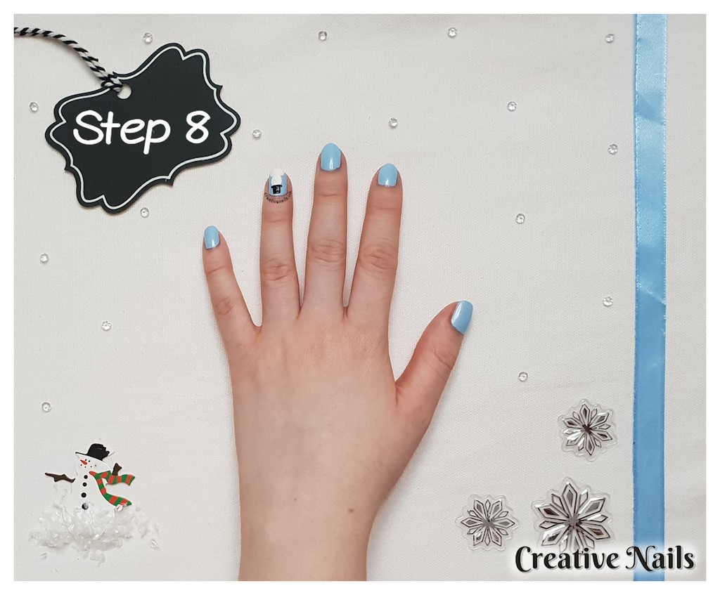 christmas nail art snowman