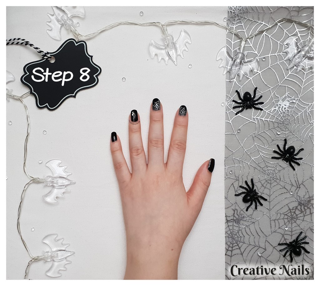 spider nail art design