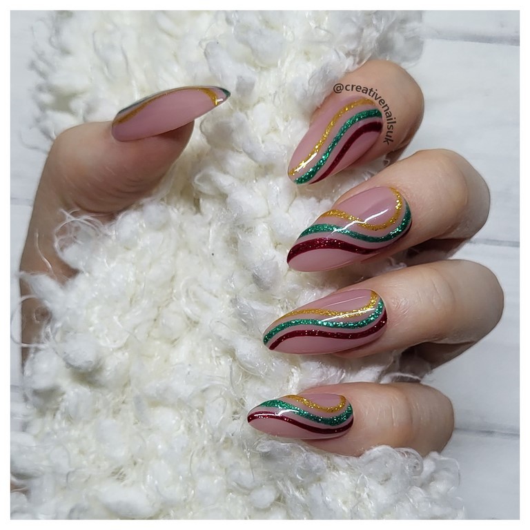 christmas swirl nails