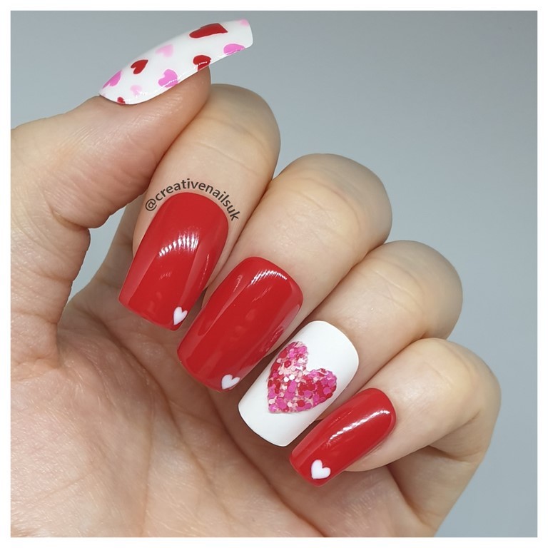 Valentine's day nails