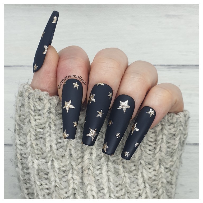 gold nails