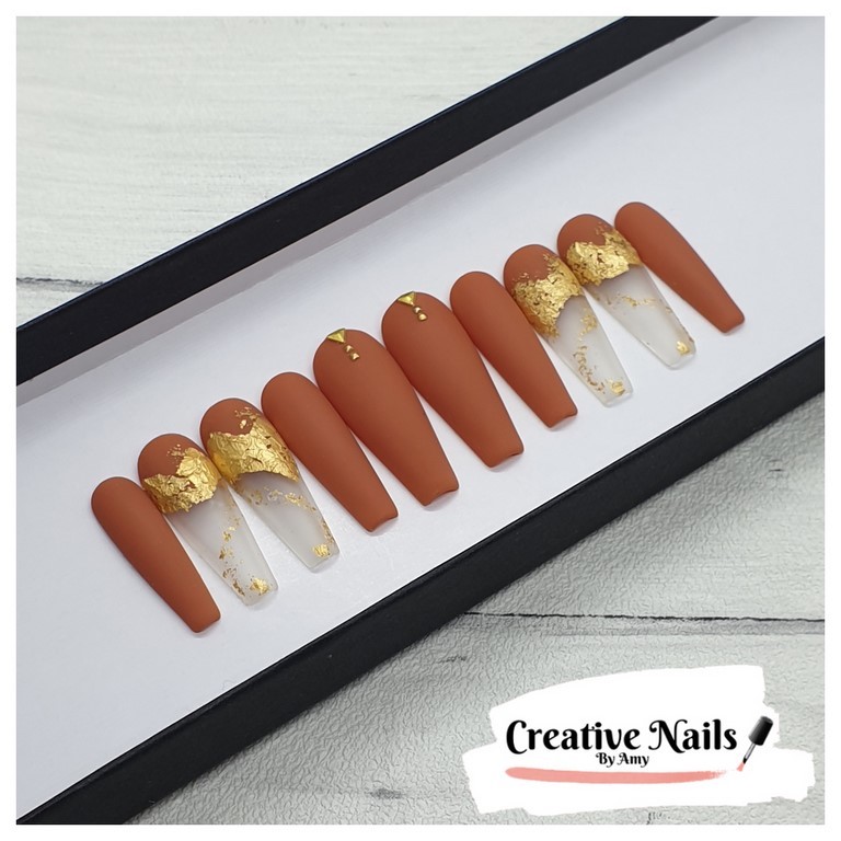 brown false nails