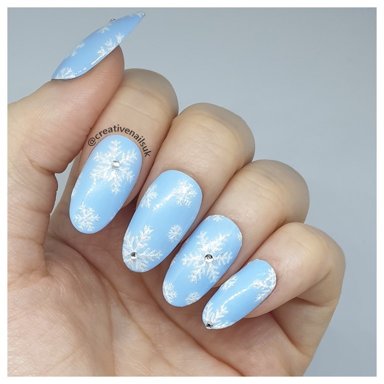 snowflake nails