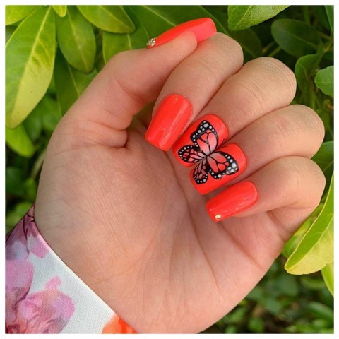 bright summer nails